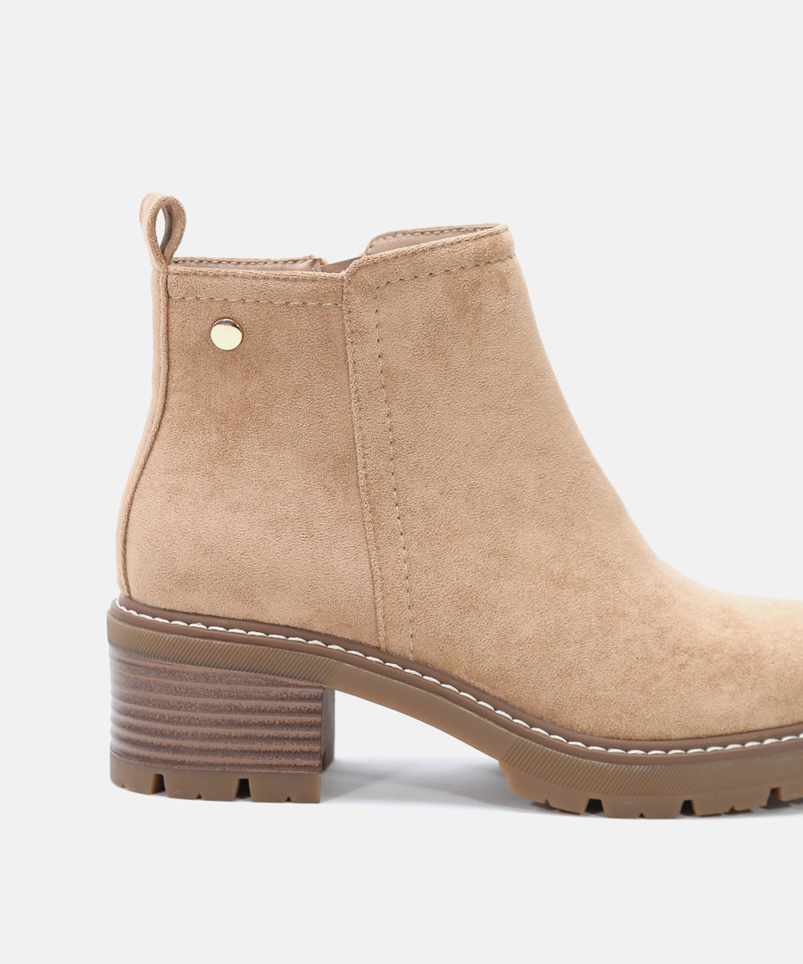 Botines básicos image number null